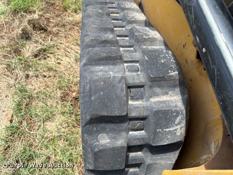 image for item ET6266 2016 Caterpillar 249D tracked skid steer loader