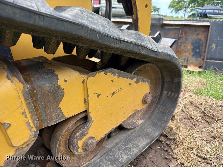 image for item ET6266 2016 Caterpillar 249D tracked skid steer loader