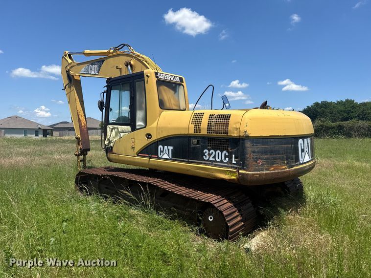 image for item ET6267 2006 Caterpillar 320CL excavator