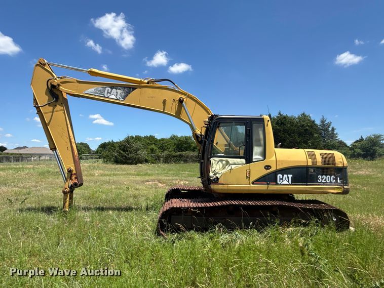 image for item ET6267 2006 Caterpillar 320CL excavator