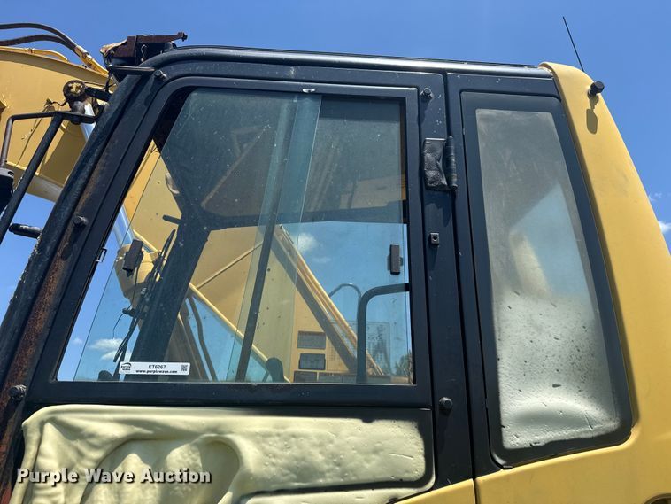 image for item ET6267 2006 Caterpillar 320CL excavator
