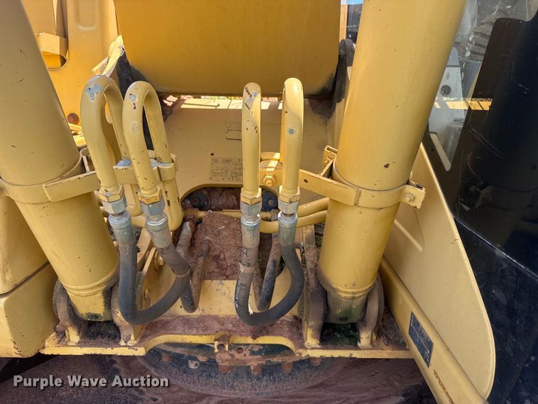 image for item ET6267 2006 Caterpillar 320CL excavator