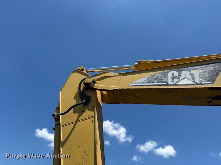 image for item ET6267 2006 Caterpillar 320CL excavator