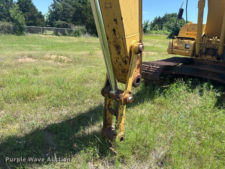 image for item ET6267 2006 Caterpillar 320CL excavator