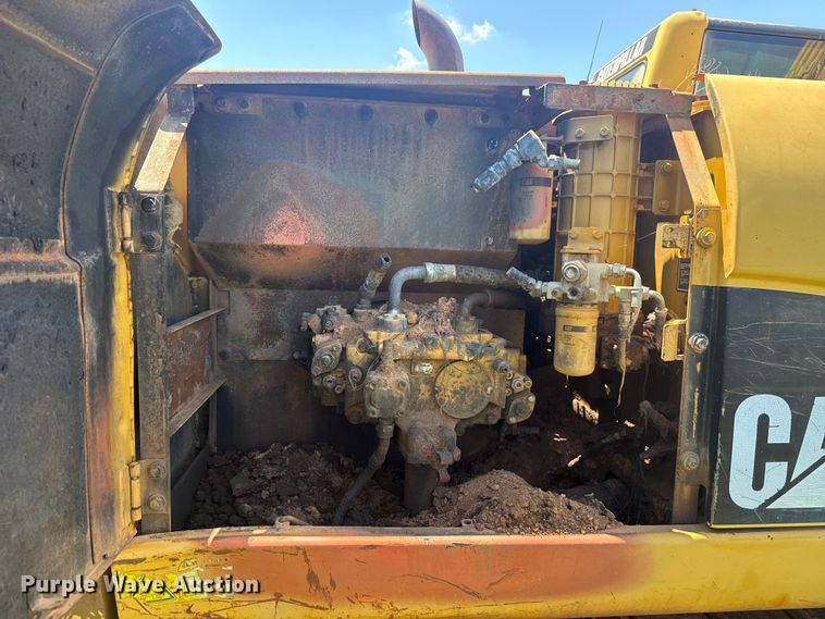 image for item ET6267 2006 Caterpillar 320CL excavator
