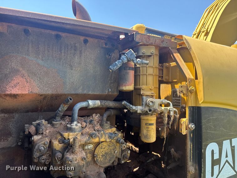 image for item ET6267 2006 Caterpillar 320CL excavator