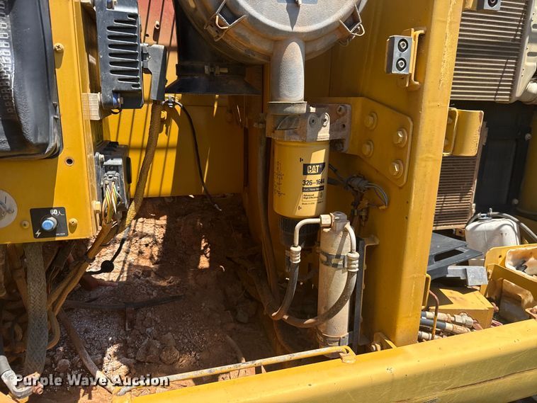 image for item ET6267 2006 Caterpillar 320CL excavator