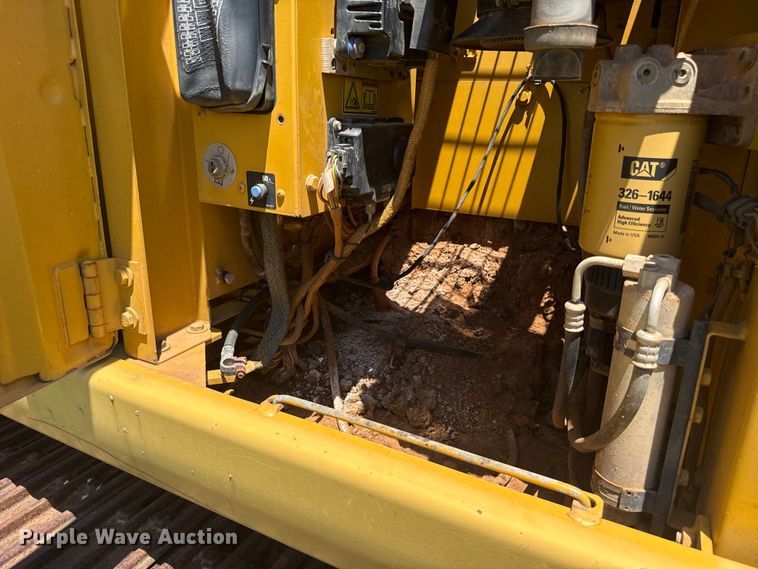 image for item ET6267 2006 Caterpillar 320CL excavator