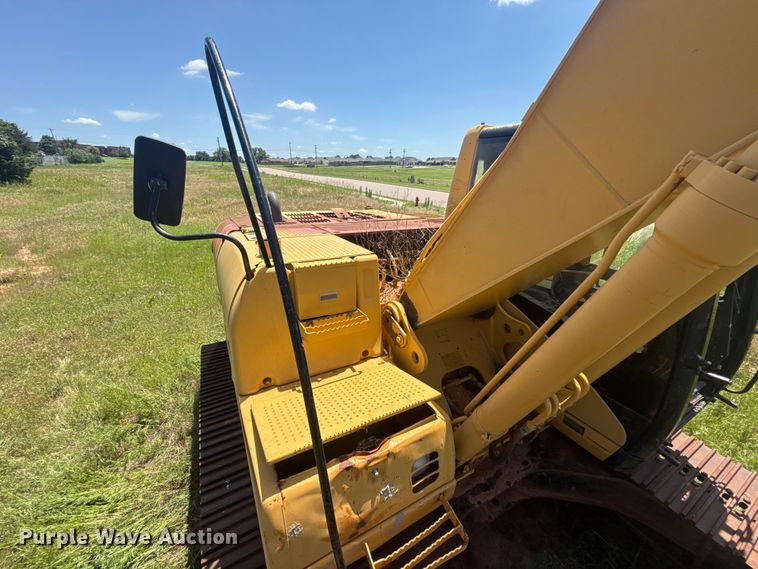image for item ET6267 2006 Caterpillar 320CL excavator