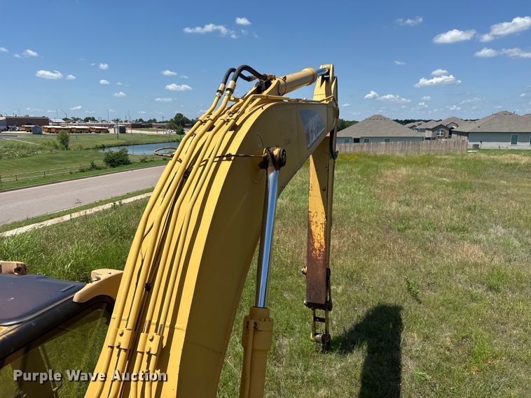 image for item ET6267 2006 Caterpillar 320CL excavator