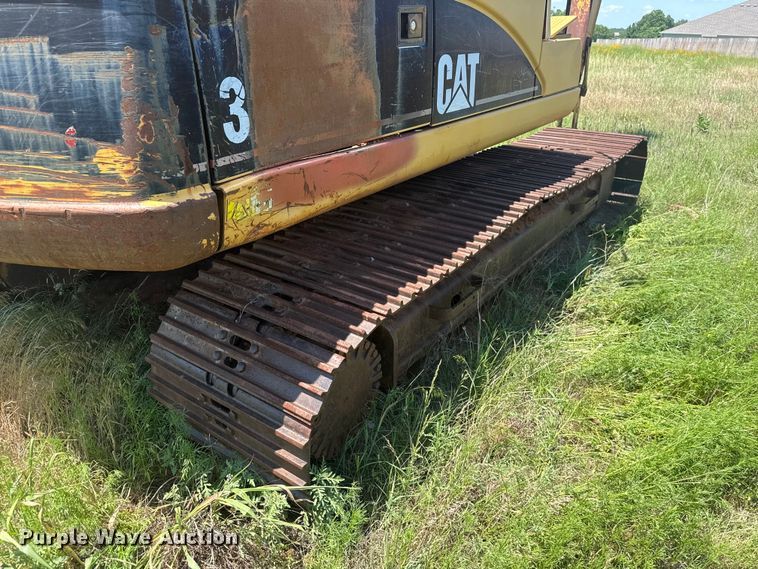 image for item ET6267 2006 Caterpillar 320CL excavator