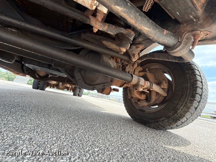image for item ET6304 2017 Ford F550 Ext. Cab bucket truck