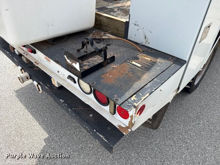 image for item ET6304 2017 Ford F550 Ext. Cab bucket truck