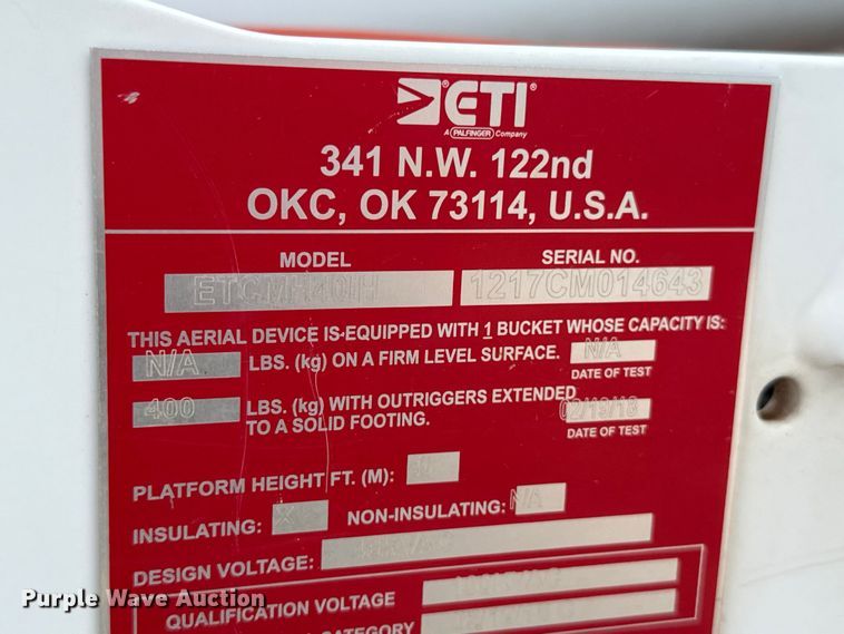 image for item ET6304 2017 Ford F550 Ext. Cab bucket truck