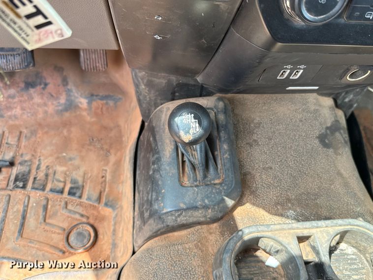 image for item ET6304 2017 Ford F550 Ext. Cab bucket truck