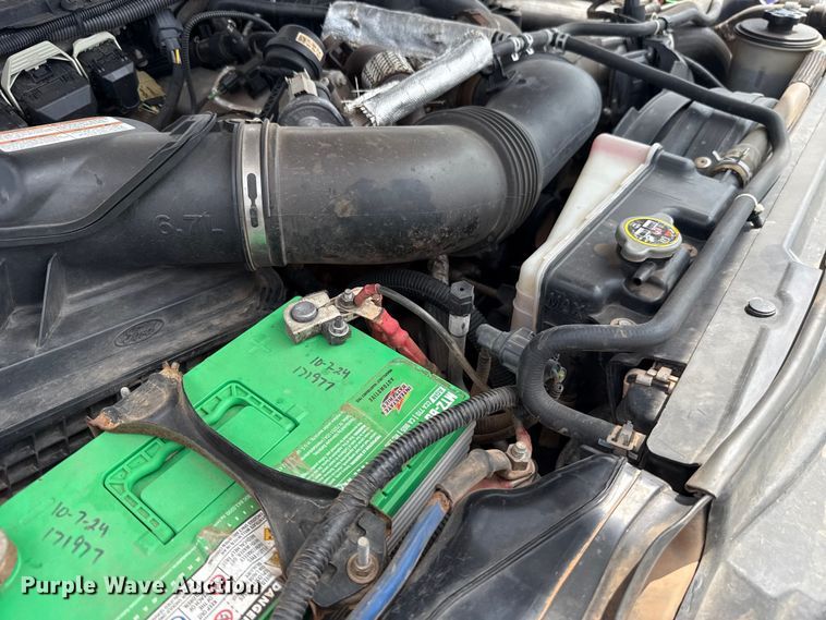 image for item ET6304 2017 Ford F550 Ext. Cab bucket truck