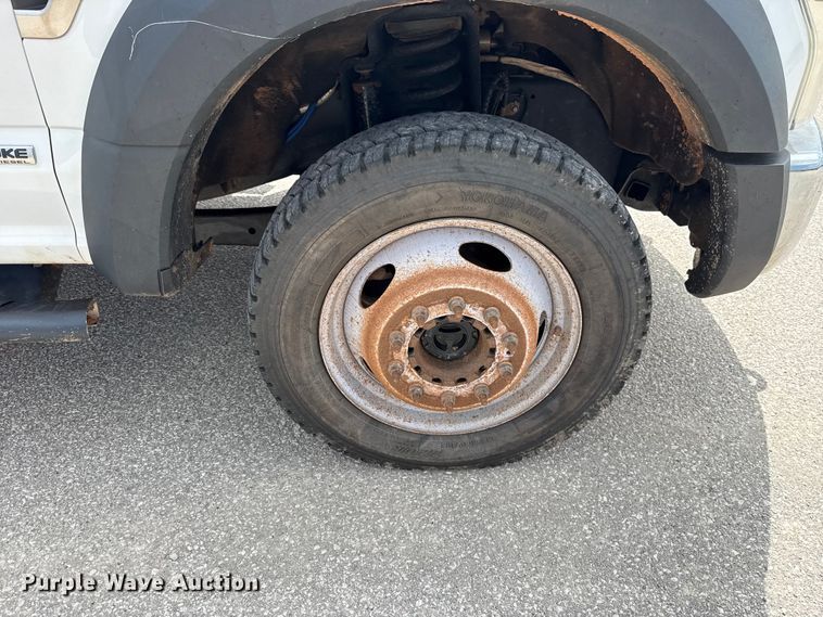 image for item ET6304 2017 Ford F550 Ext. Cab bucket truck