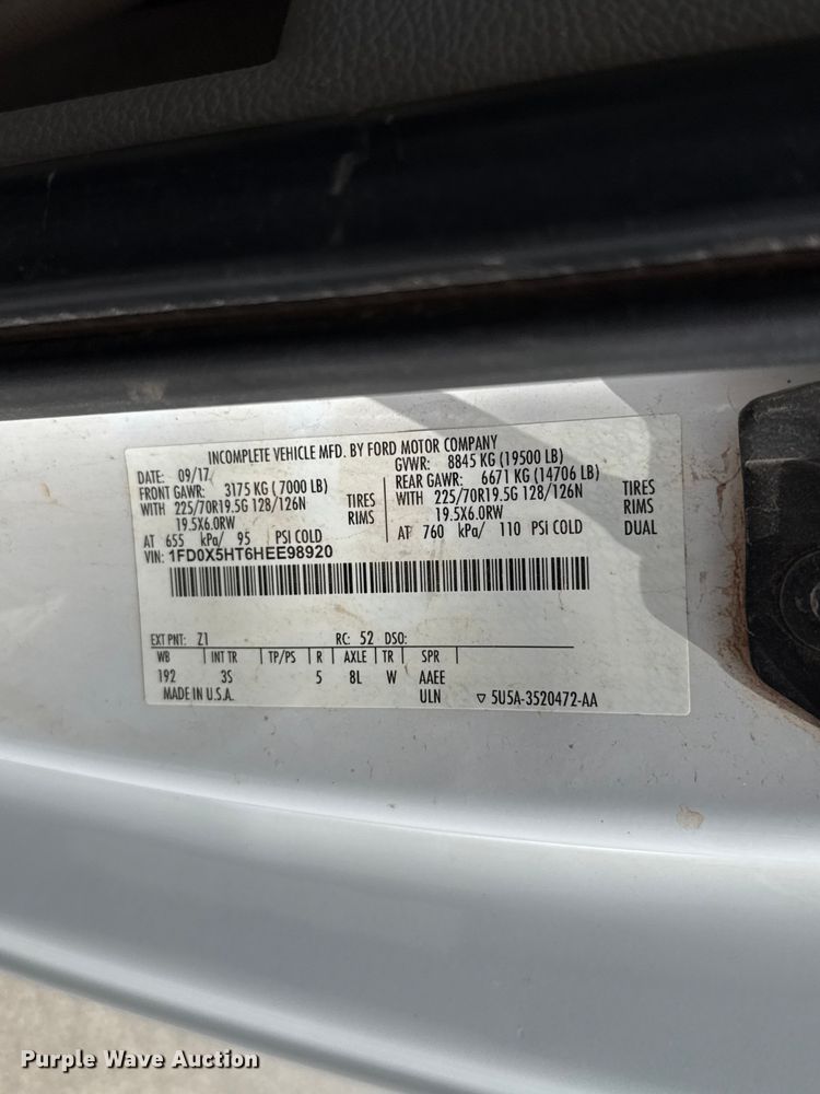 image for item ET6304 2017 Ford F550 Ext. Cab bucket truck