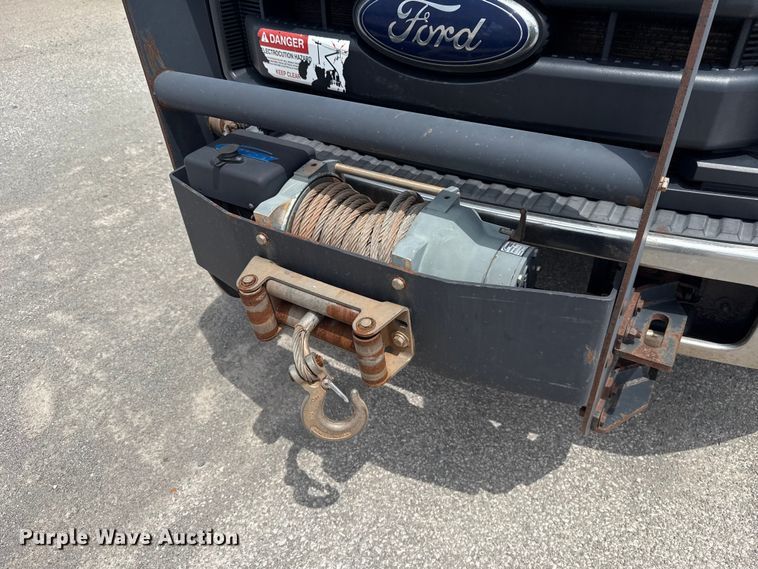 image for item ET6305 2016 Ford F550 Ext. Cab bucket truck