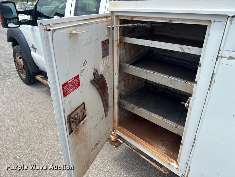 image for item ET6305 2016 Ford F550 Ext. Cab bucket truck