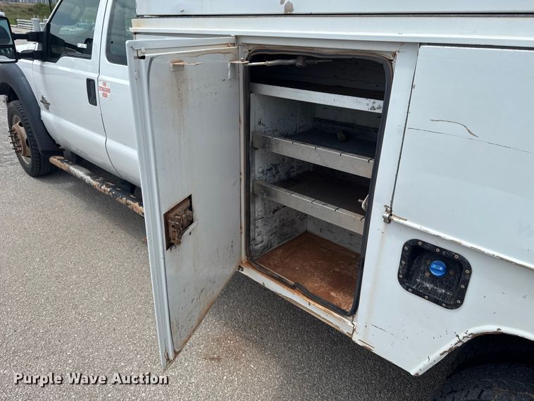 image for item ET6305 2016 Ford F550 Ext. Cab bucket truck