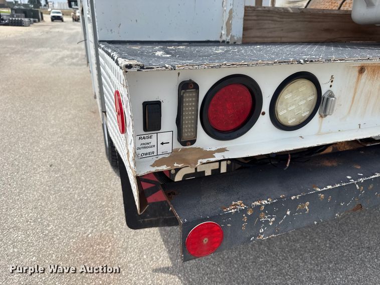 image for item ET6305 2016 Ford F550 Ext. Cab bucket truck