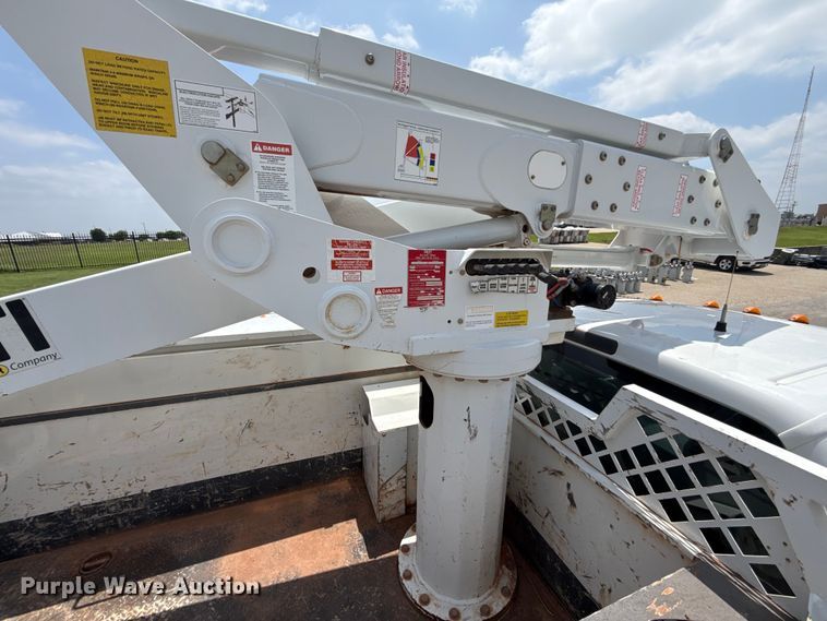 image for item ET6305 2016 Ford F550 Ext. Cab bucket truck