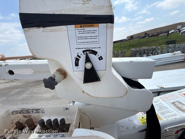 image for item ET6305 2016 Ford F550 Ext. Cab bucket truck