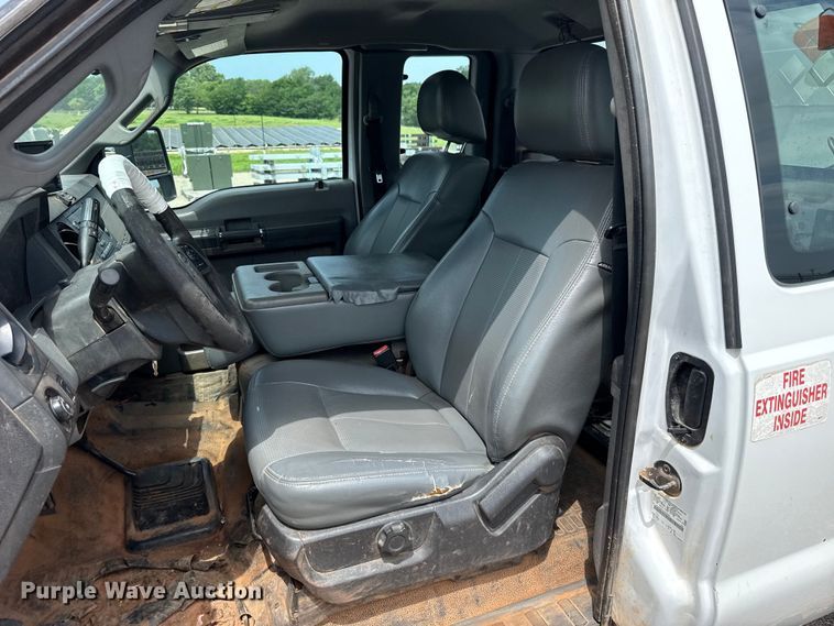 image for item ET6305 2016 Ford F550 Ext. Cab bucket truck