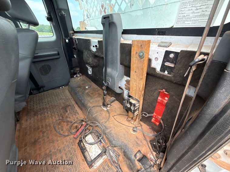 image for item ET6305 2016 Ford F550 Ext. Cab bucket truck