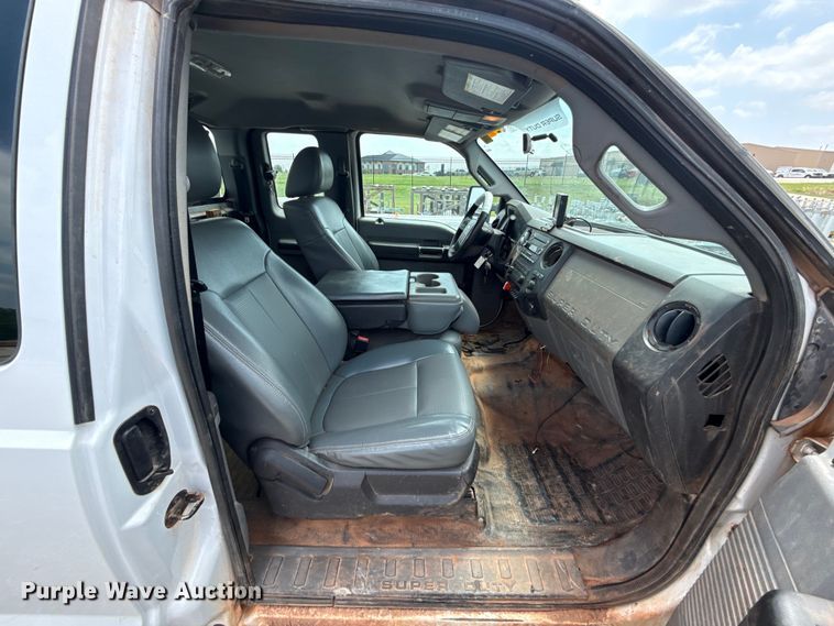 image for item ET6305 2016 Ford F550 Ext. Cab bucket truck
