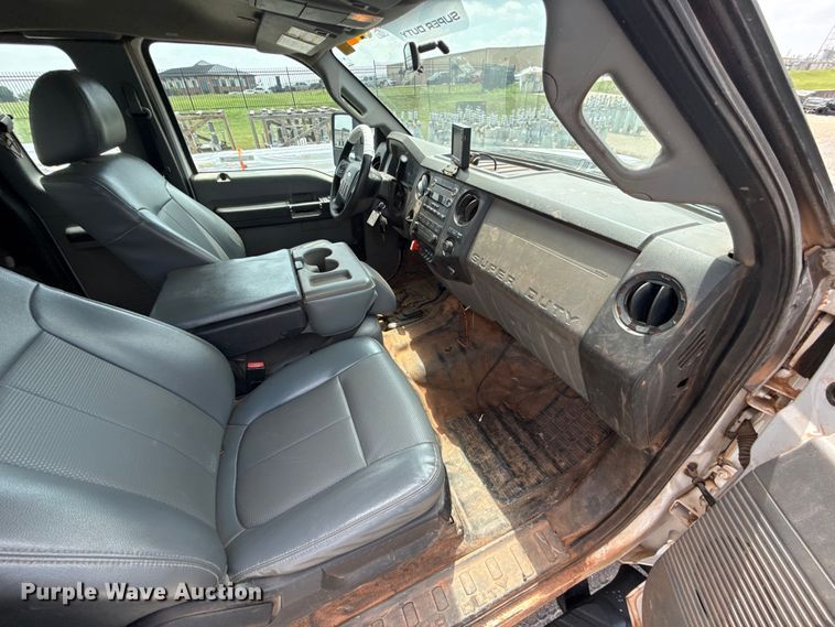 image for item ET6305 2016 Ford F550 Ext. Cab bucket truck