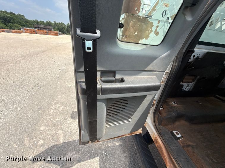 image for item ET6305 2016 Ford F550 Ext. Cab bucket truck