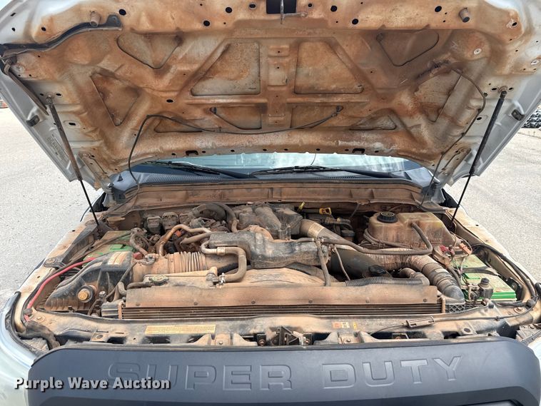 image for item ET6305 2016 Ford F550 Ext. Cab bucket truck