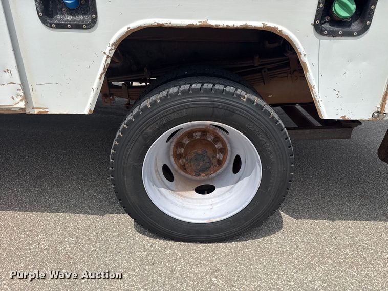image for item ET6305 2016 Ford F550 Ext. Cab bucket truck