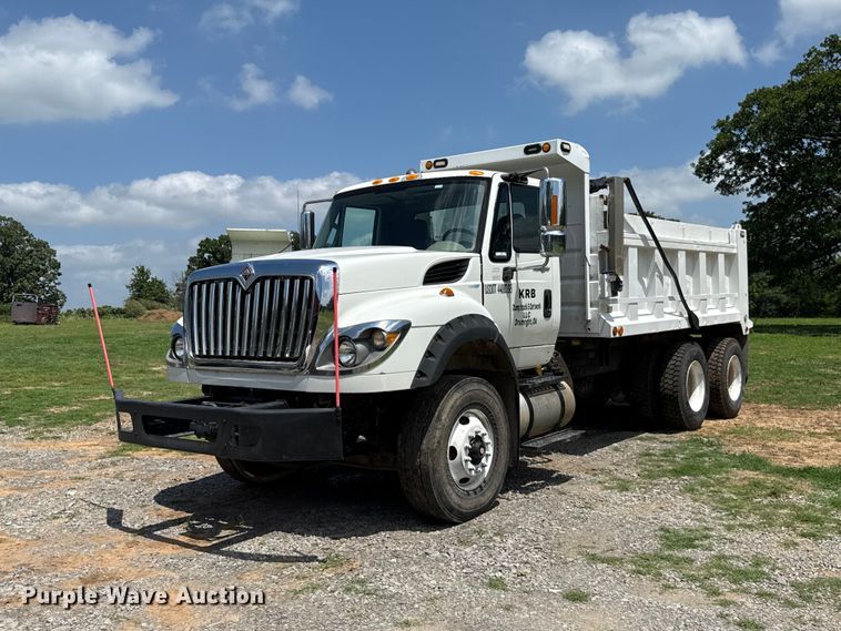image for item ET6308 2012 International 7600  dump truck