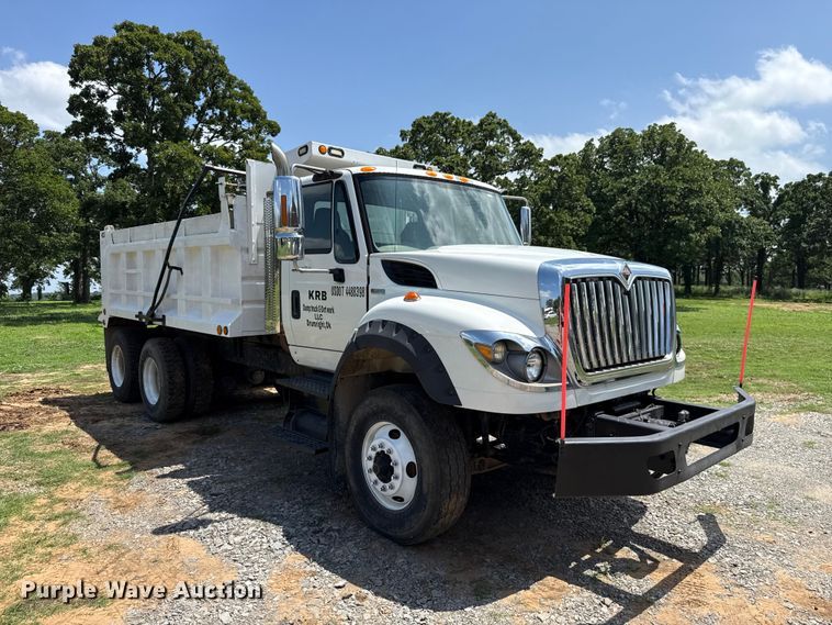 image for item ET6308 2012 International 7600  dump truck
