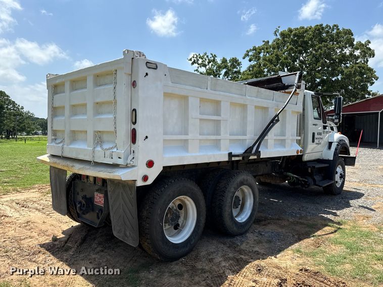 image for item ET6308 2012 International 7600  dump truck