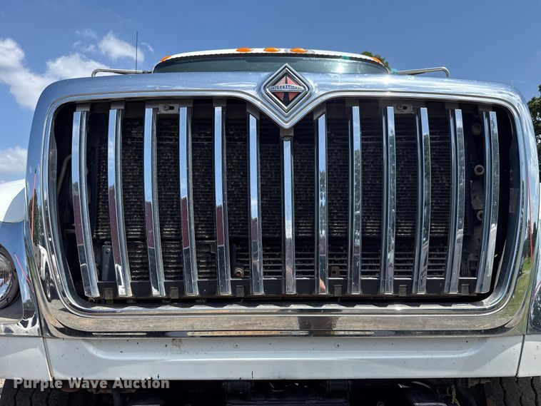 image for item ET6308 2012 International 7600  dump truck