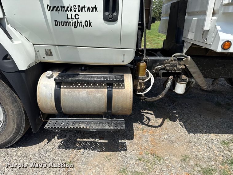 image for item ET6308 2012 International 7600  dump truck