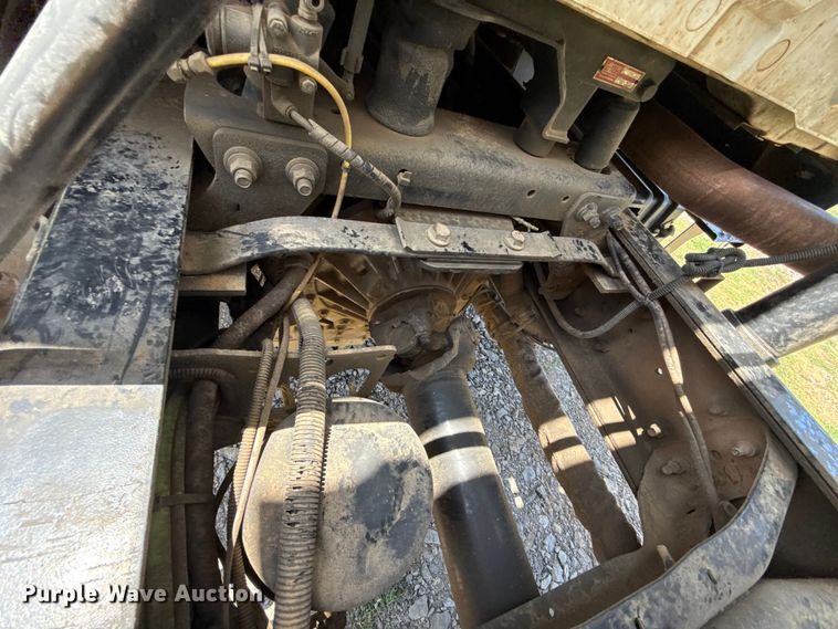 image for item ET6308 2012 International 7600  dump truck