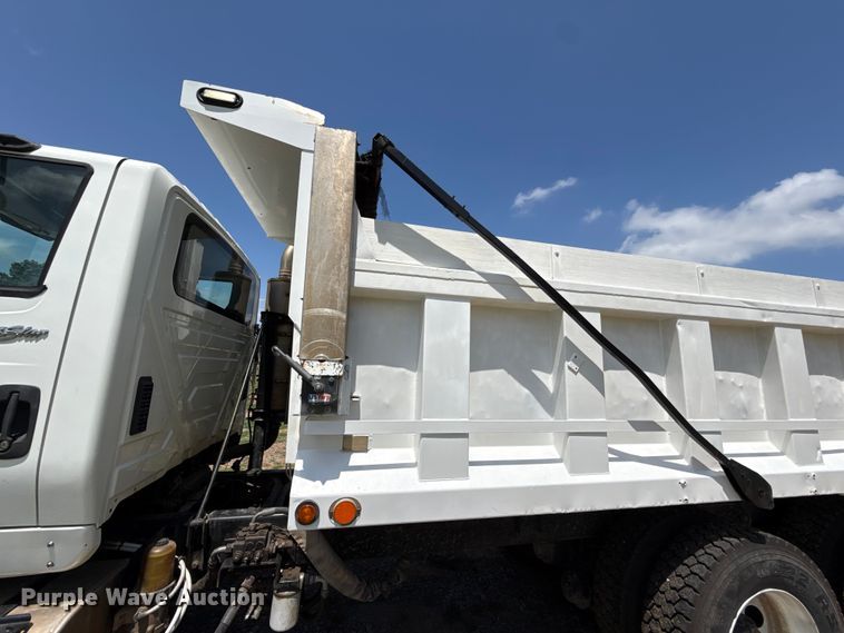 image for item ET6308 2012 International 7600  dump truck
