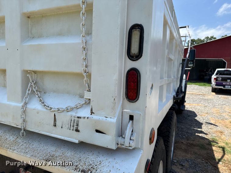 image for item ET6308 2012 International 7600  dump truck