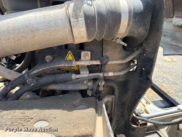 image for item ET6308 2012 International 7600  dump truck