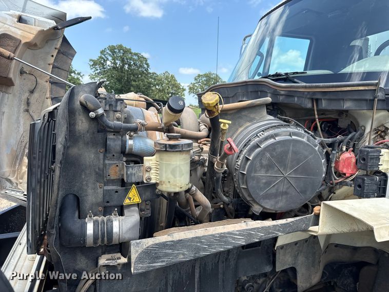 image for item ET6308 2012 International 7600  dump truck