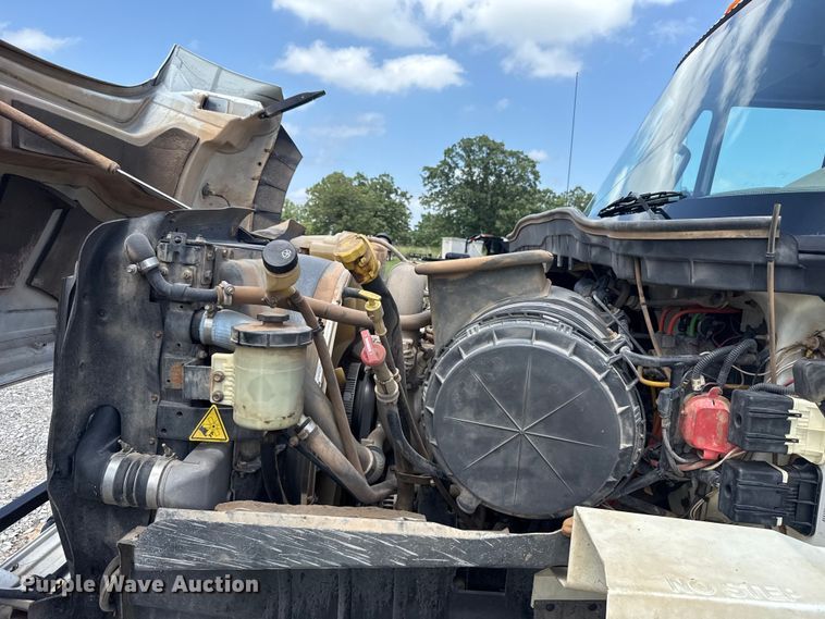 image for item ET6308 2012 International 7600  dump truck