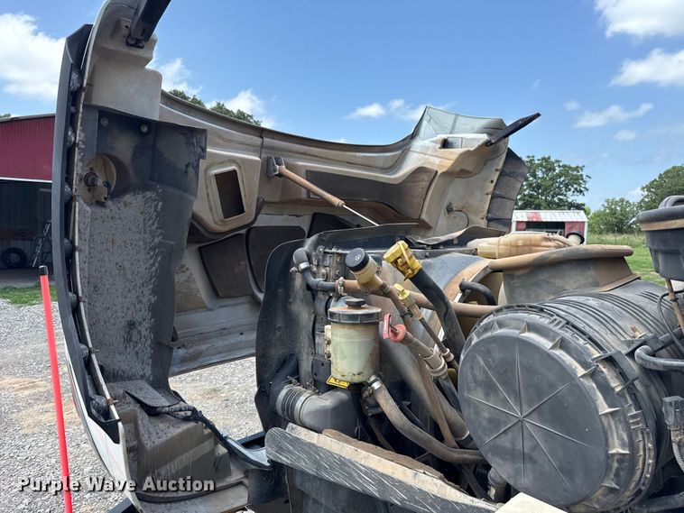 image for item ET6308 2012 International 7600  dump truck
