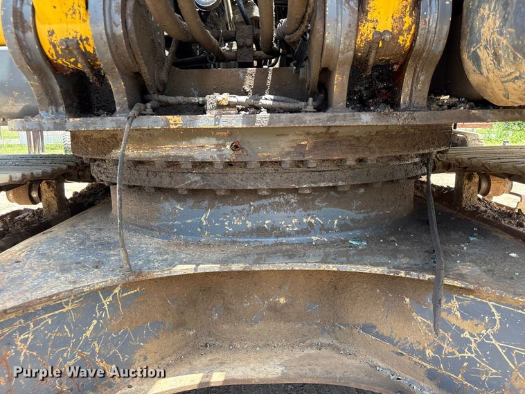 image for item EU0635 2013 Kobelco SK210LC excavator