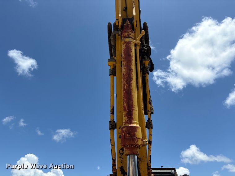 image for item EU0635 2013 Kobelco SK210LC excavator