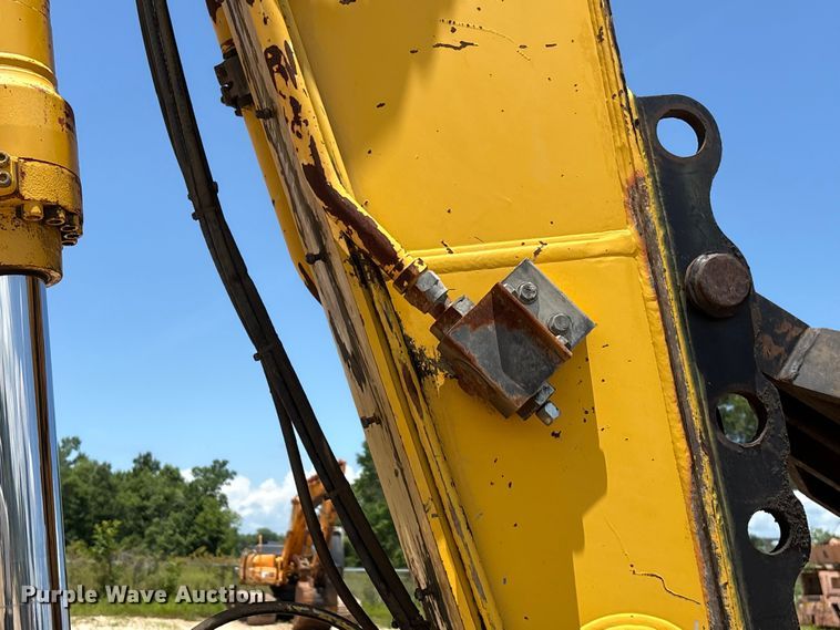 image for item EU0635 2013 Kobelco SK210LC excavator
